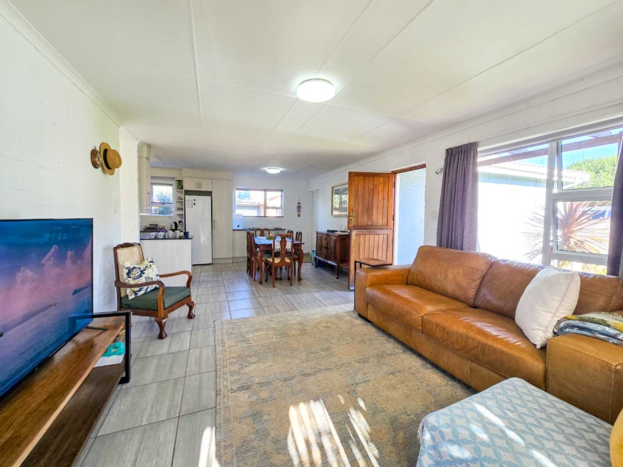 2 Bedroom Property for Sale in Stilbaai Wes Western Cape